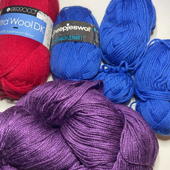 Yarn bundle in DK weight, mostly wool 6+ skeins - Picture 1 of 9